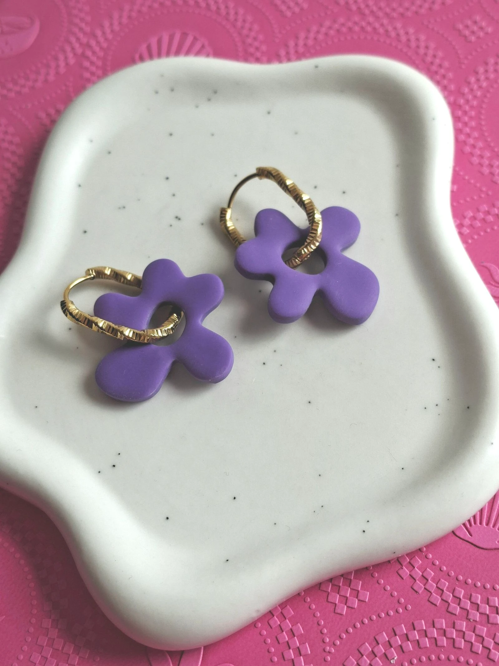 Boucles d'oreilles fleur violet purpure – photo 2